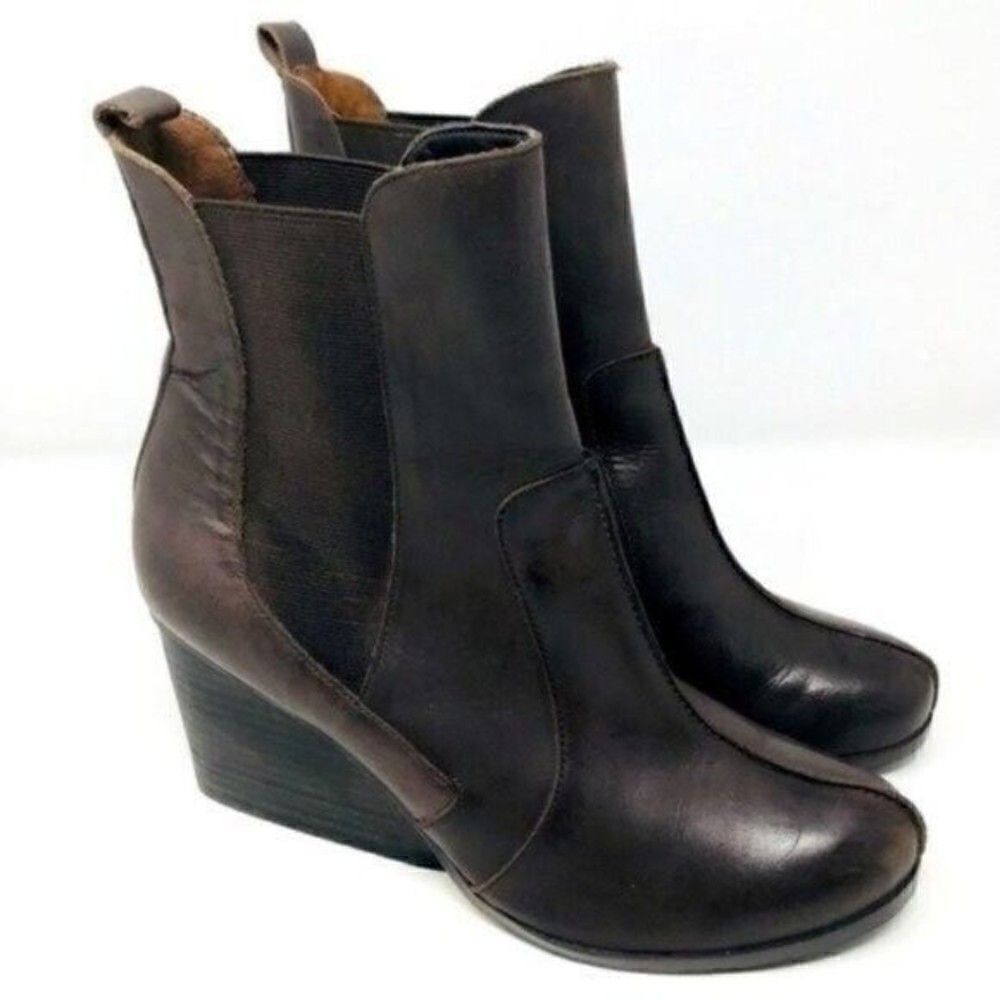 MaxStudio Idol womans brown leather sock ankle boot 9.5M BoxÑ